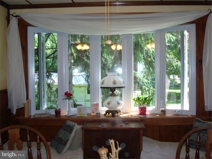 249 Almonesson Road Blackwood, NJ 08012 - Photo 7 of 22 Living Room