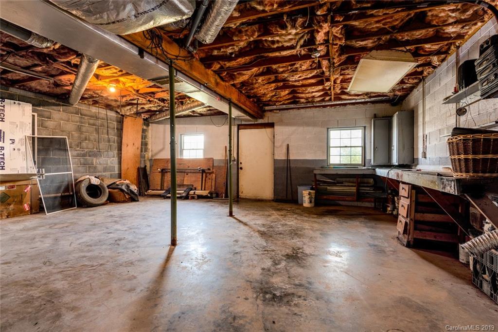 5450 Springs Road Conover, NC 28613 - Photo 13 of 17 Gallery Image 13