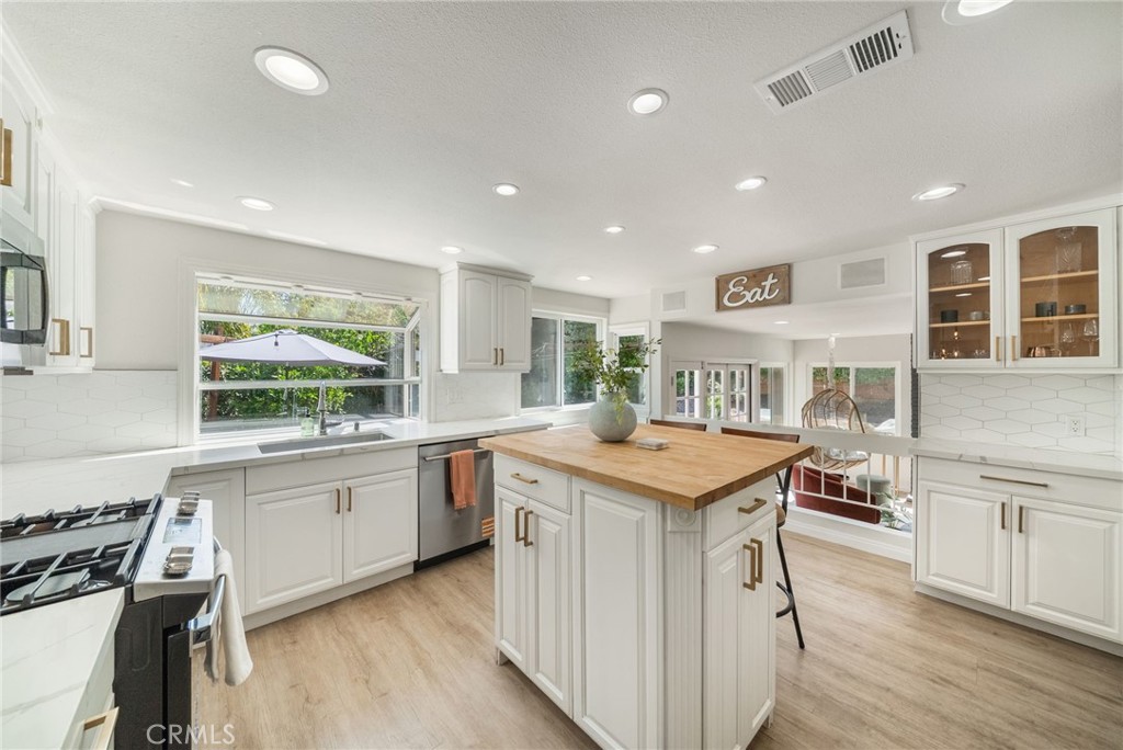 22112 Comanche Road Lake Forest, CA 92630 - Photo 13 of 41