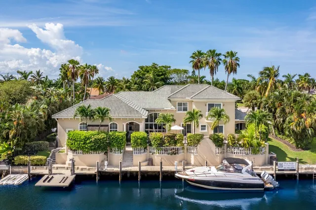 $4,595,000 | 780 Northeast Orchid Bay Drive, Boca Raton, FL 33487
