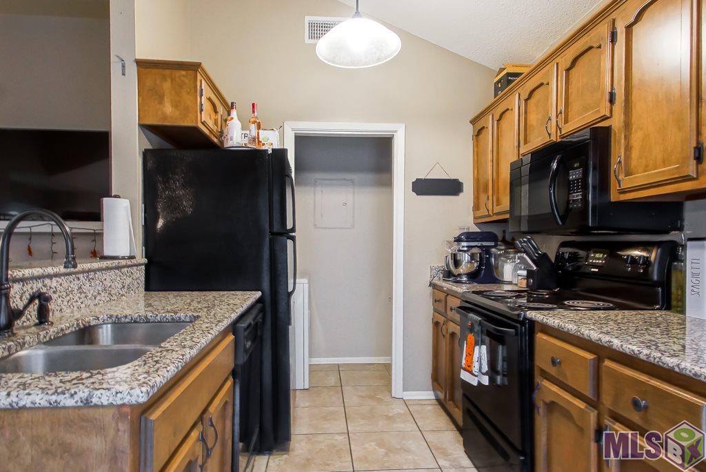 8069 Summa Avenue, Unit B Baton Rouge, LA 70809 - Photo 6 of 15 Gallery Image 6