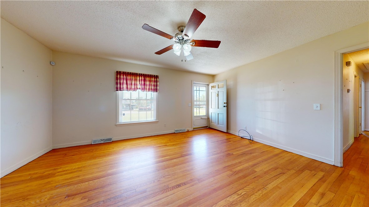 102 Torrington Road Walhalla, SC 29691 - Photo 5 of 25 Gallery Image 5