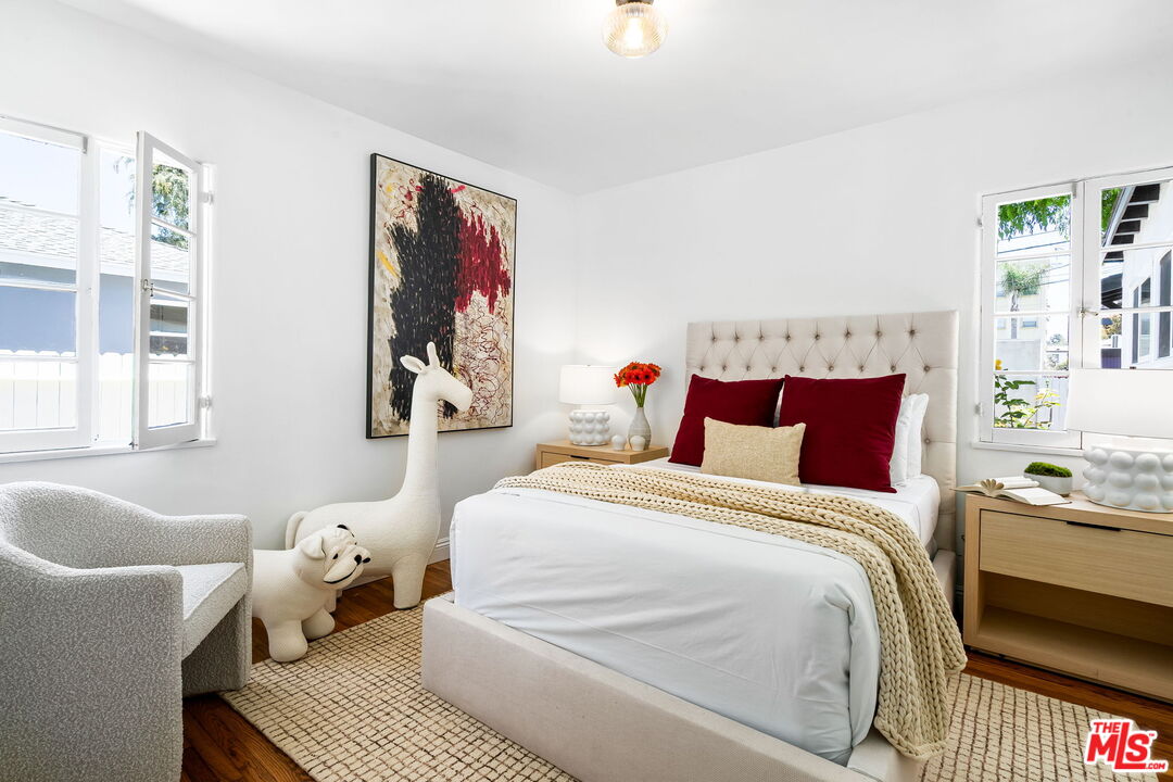 3340 Cardiff Avenue Los Angeles, CA 90034 - Photo 22 of 49