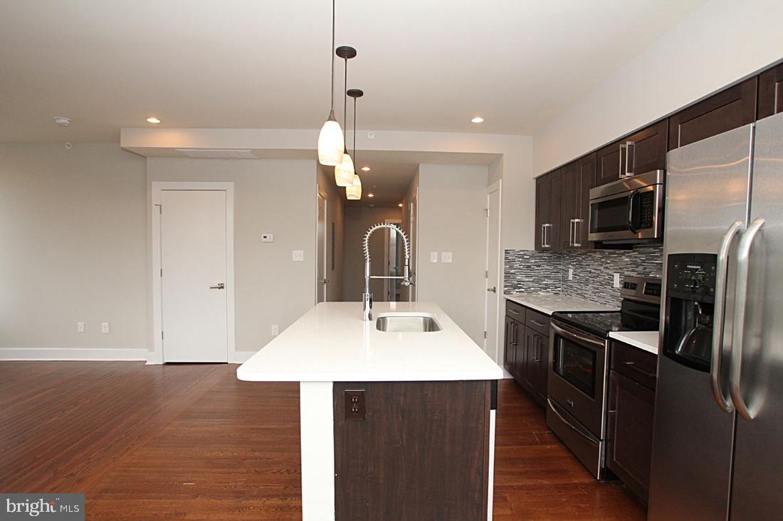 400 South 45th Street, Unit 4D Philadelphia, PA 19104 - Photo 3 of 18