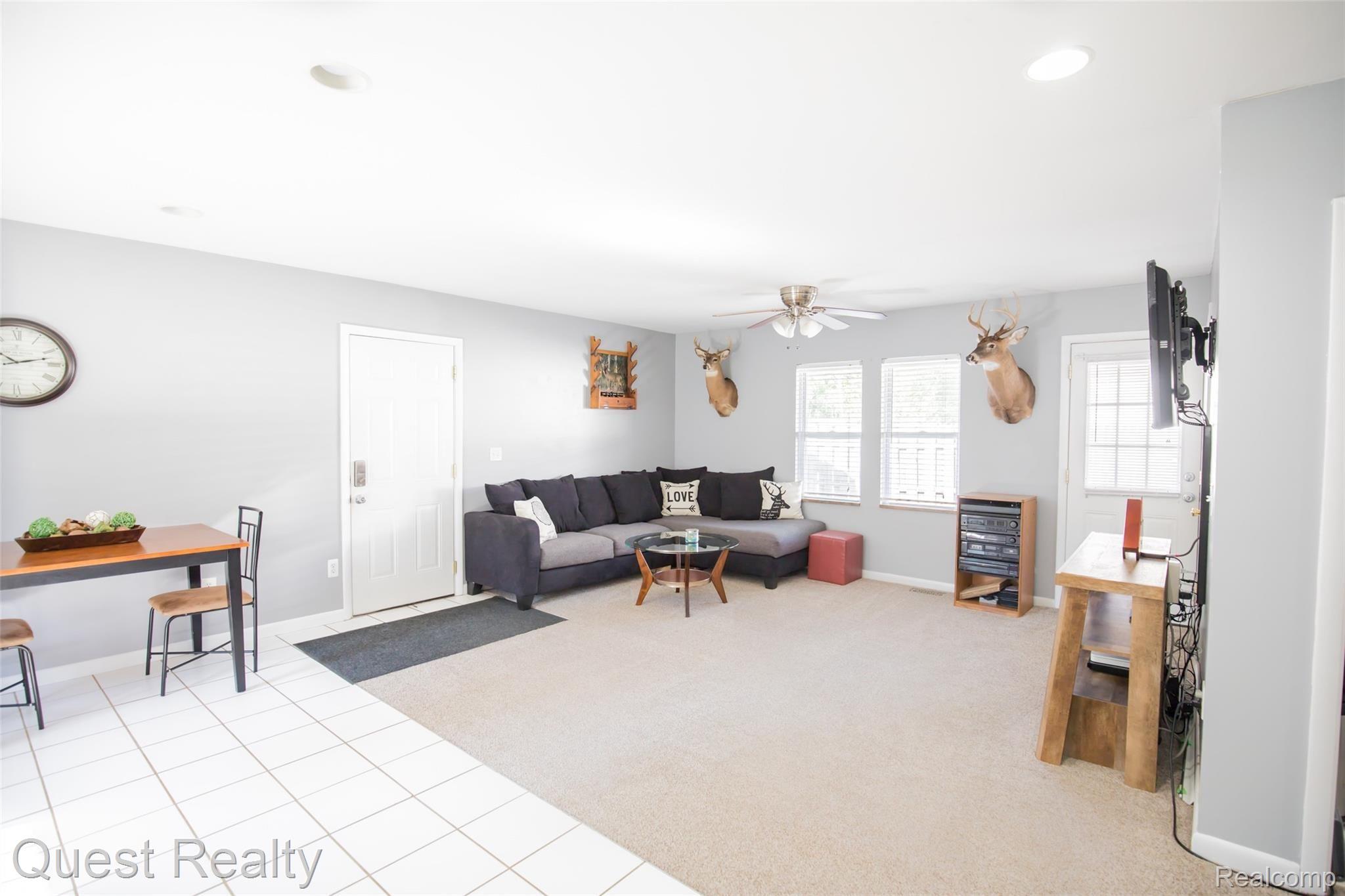 2583 Mann Road Waterford, MI 48329 - Photo 19 of 30 5H7A9258.jpg