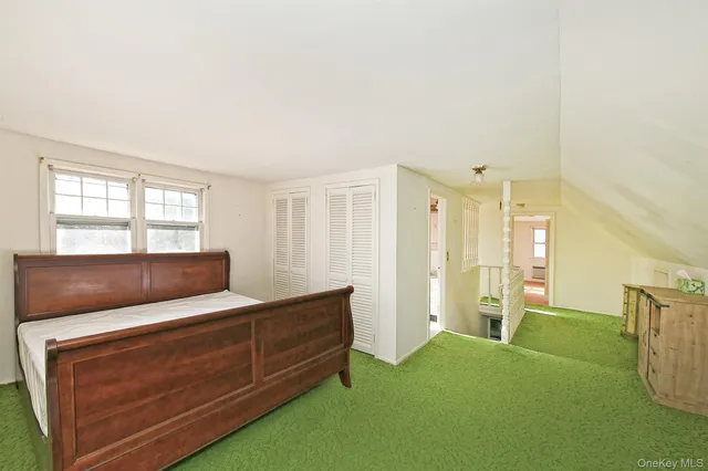 $559,000 | 32 Horton Drive, Huntington, NY 11746