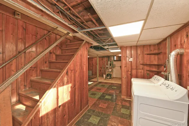 $559,000 | 32 Horton Drive, Huntington, NY 11746