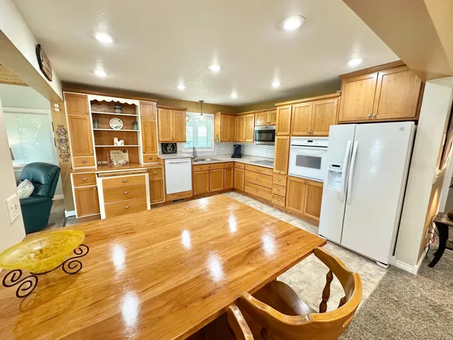 $530,000 | 7443 Walleye Lane Southwest, Alexandria, MN 56308