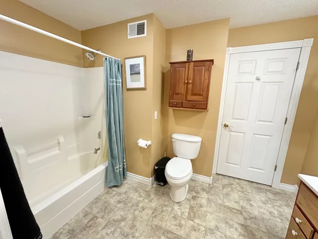 $530,000 | 7443 Walleye Lane Southwest, Alexandria, MN 56308