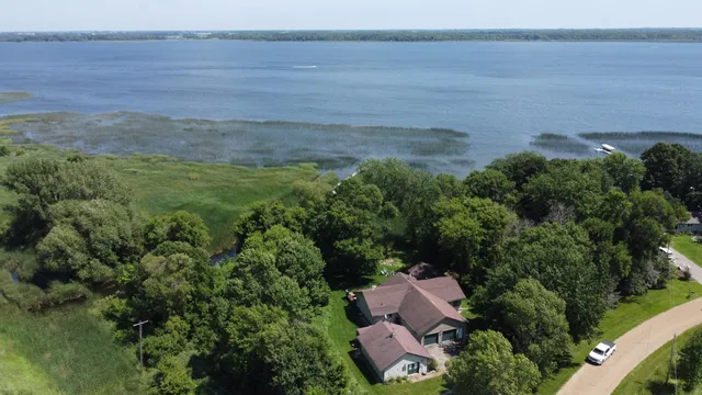 $530,000 | 7443 Walleye Lane Southwest, Alexandria, MN 56308