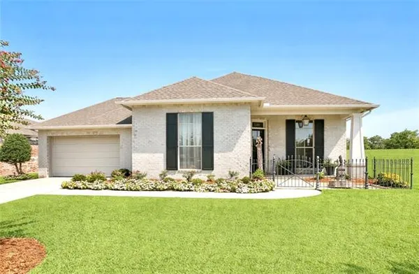 $414,900 | 285 Cypress Lakes Drive, Slidell, LA 70458