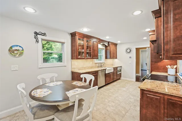 $749,000 | 4 Wayacross Road, Mahopac, NY 10541