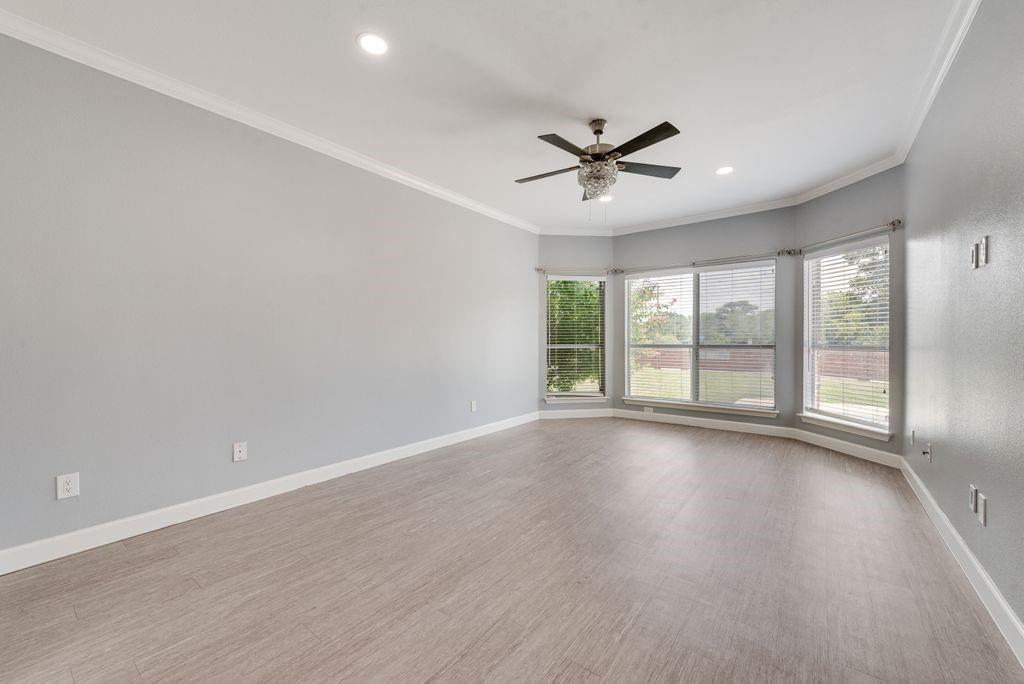 505 Wade Court Euless, TX 76039 - Photo 12 of 26