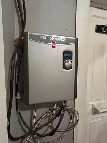 a view of a room with rack and dryer