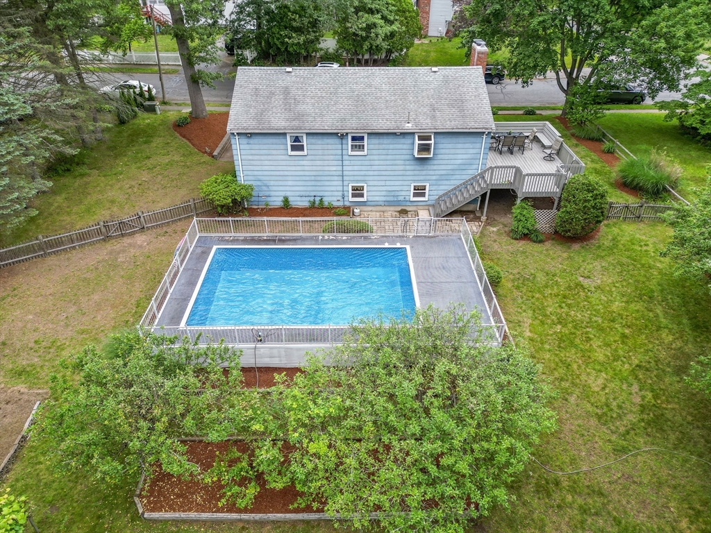 10 Tamarack Road Natick, MA 01760 - Photo 4 of 28 Gallery Image 4