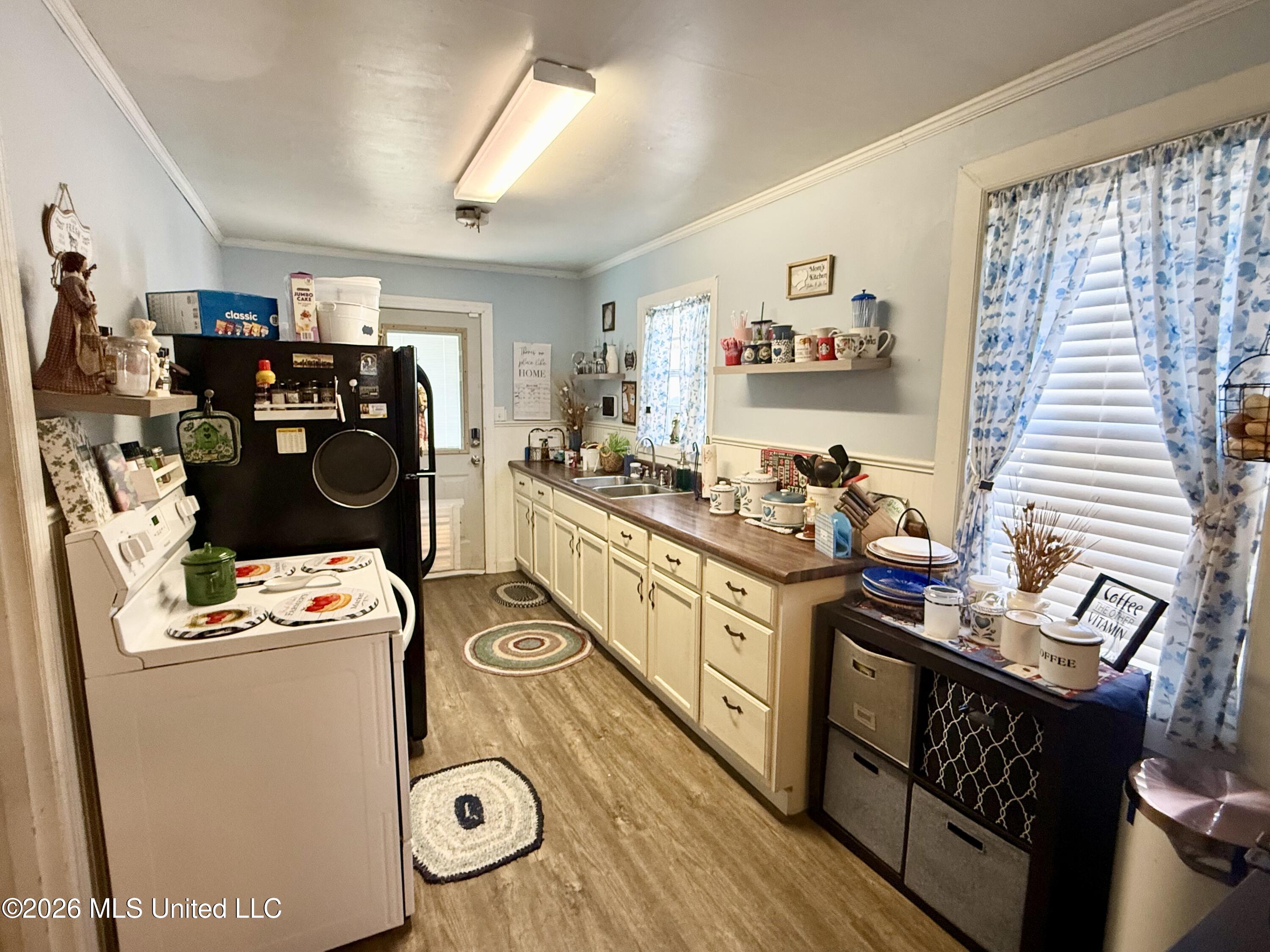 2221 Long Street Grenada, MS 38901 - Photo 10 of 15 IMG_6874