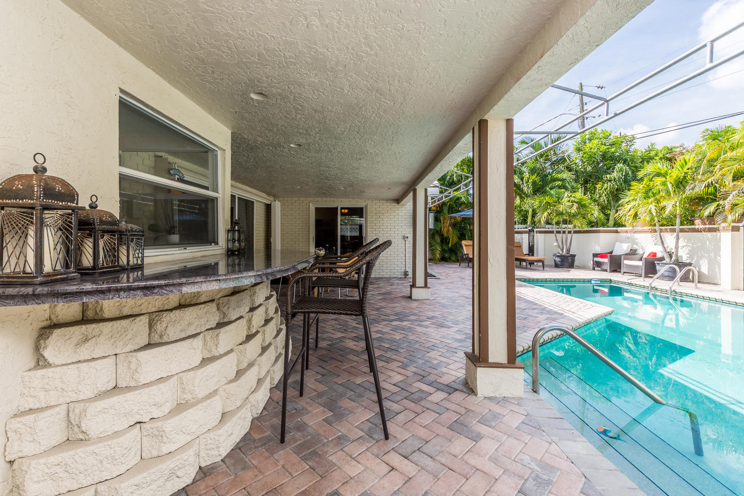 2310 Northeast 41st Street Lighthouse Point, FL 33064 - Photo 25 of 31 2310 NE 41st St Lighthouse-large-031-075