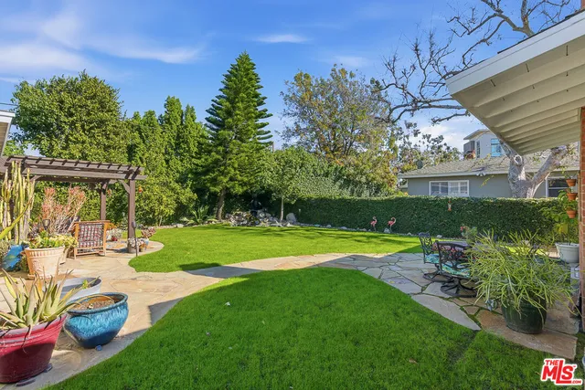 $1,350,000 | 12727 La Maida Street, Valley Village, CA 91607