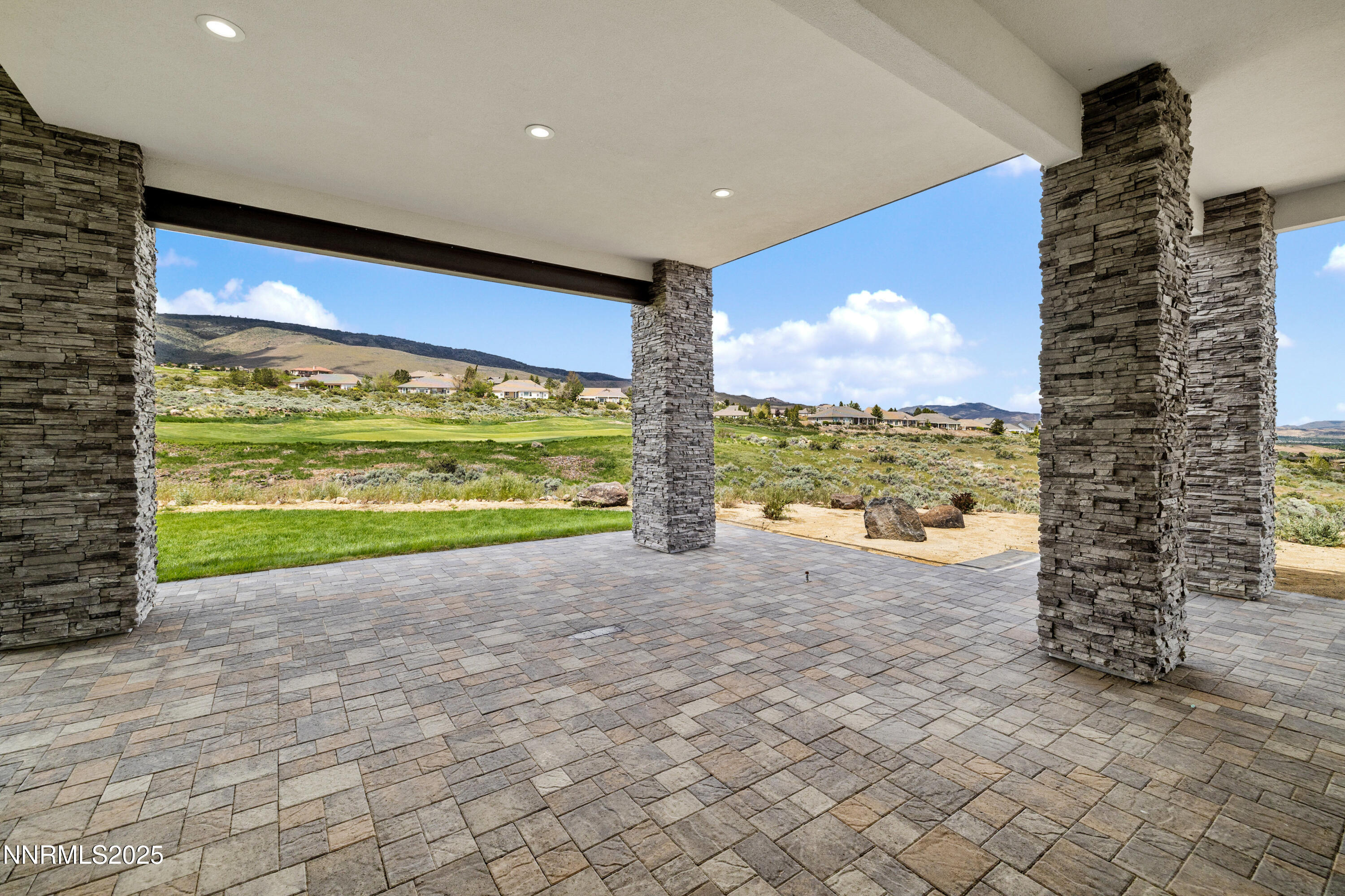 3041 Palmer Pointe Court Reno, NV 89511 - Photo 36 of 40 a view of an ocean and a building
