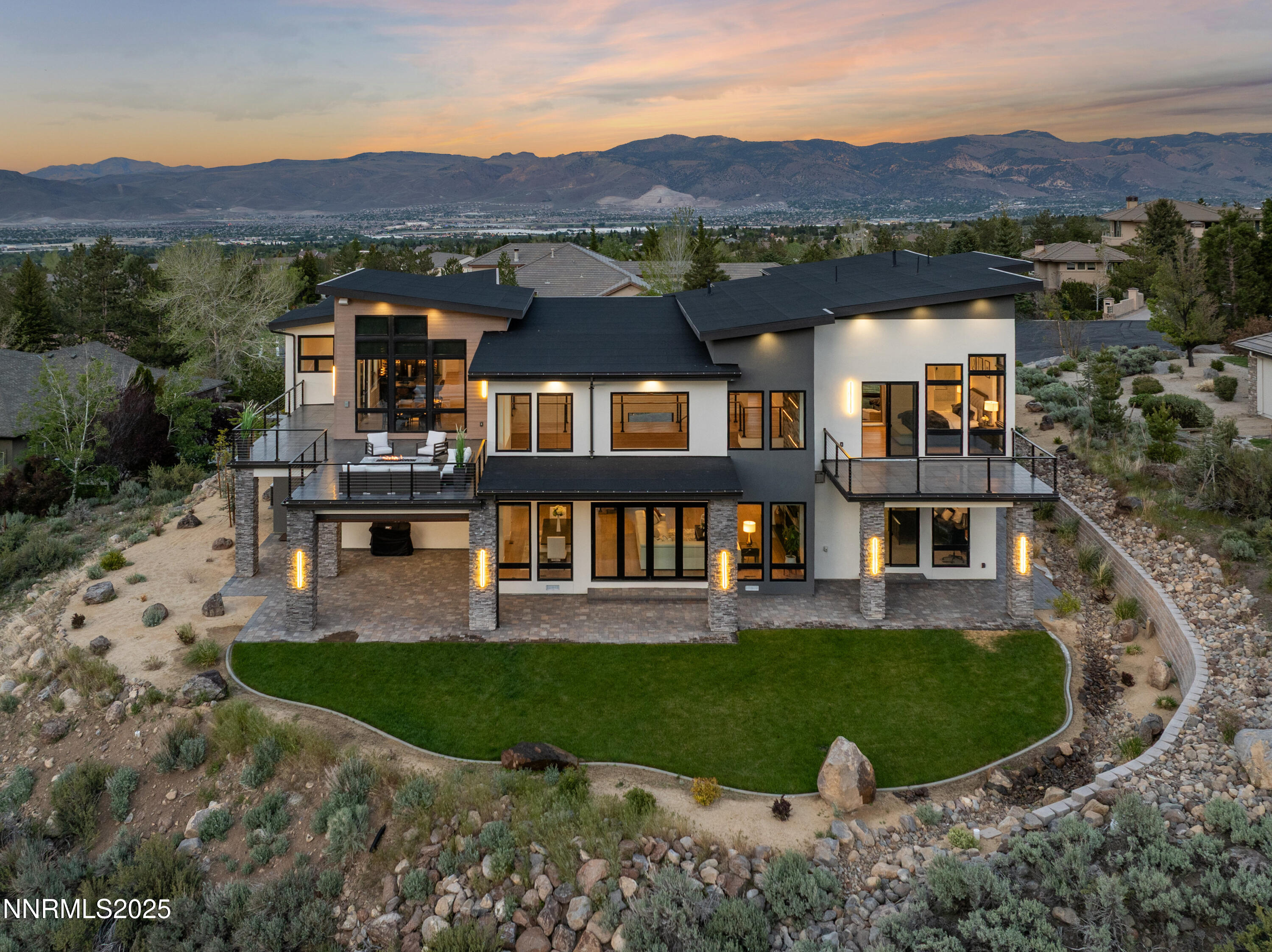 3041 Palmer Pointe Court Reno, NV 89511 - Photo 39 of 40 a view of a house with a garden and a yard