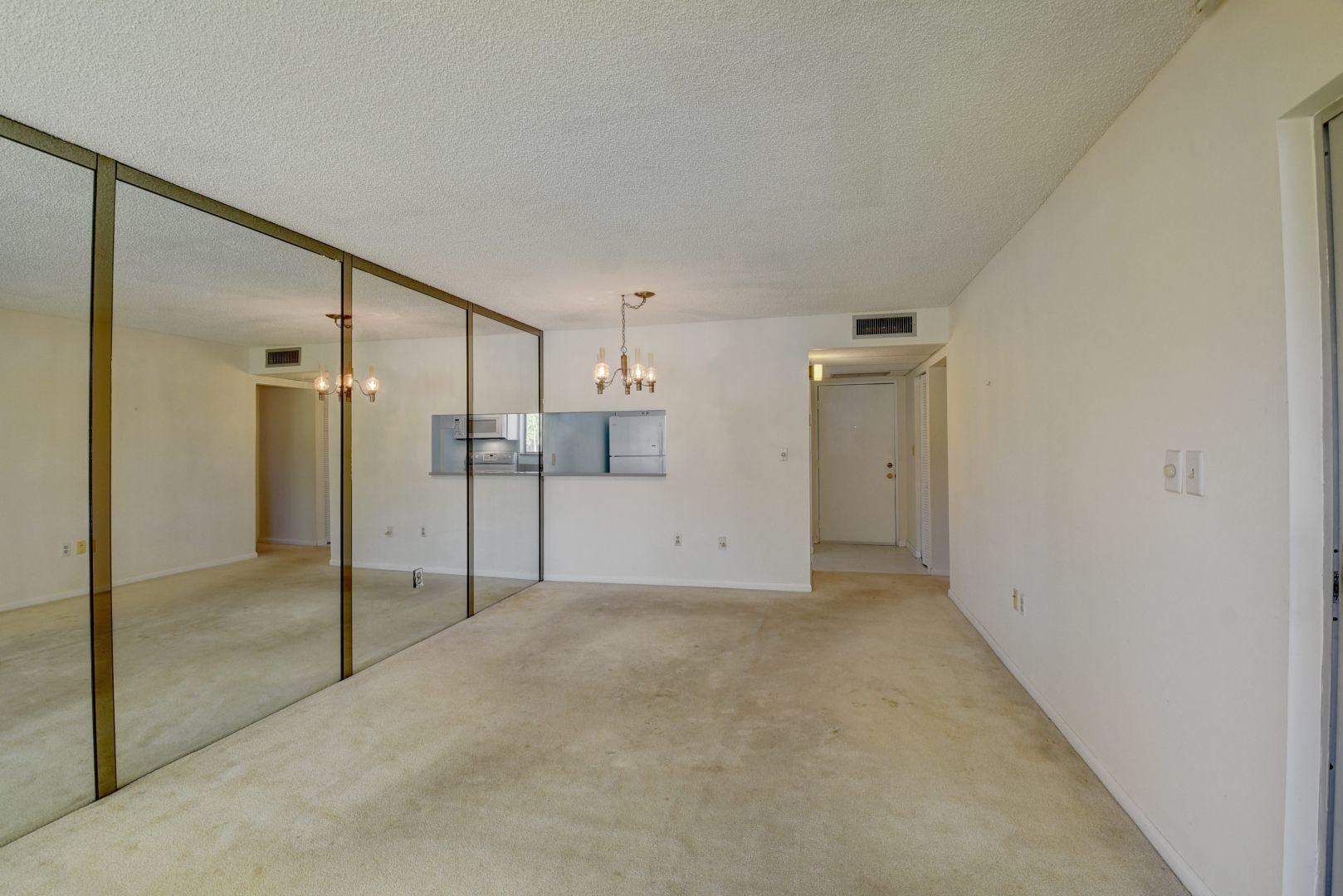812 Southwest 9th St Circle, Unit 204 Boca Raton, FL 33486 - Photo 5 of 15 Living/Dining Room