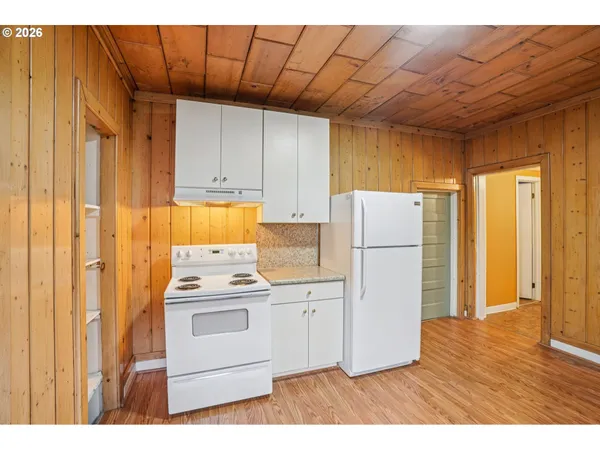 $574,900 | 3951 Southeast Holgate Boulevard, Portland, OR 97202