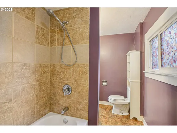 $574,900 | 3951 Southeast Holgate Boulevard, Portland, OR 97202