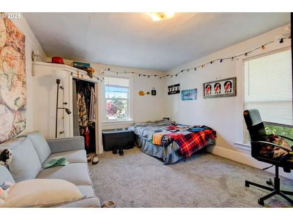 $574,900 | 3951 Southeast Holgate Boulevard, Portland, OR 97202