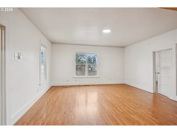 $574,900 | 3951 Southeast Holgate Boulevard, Portland, OR 97202