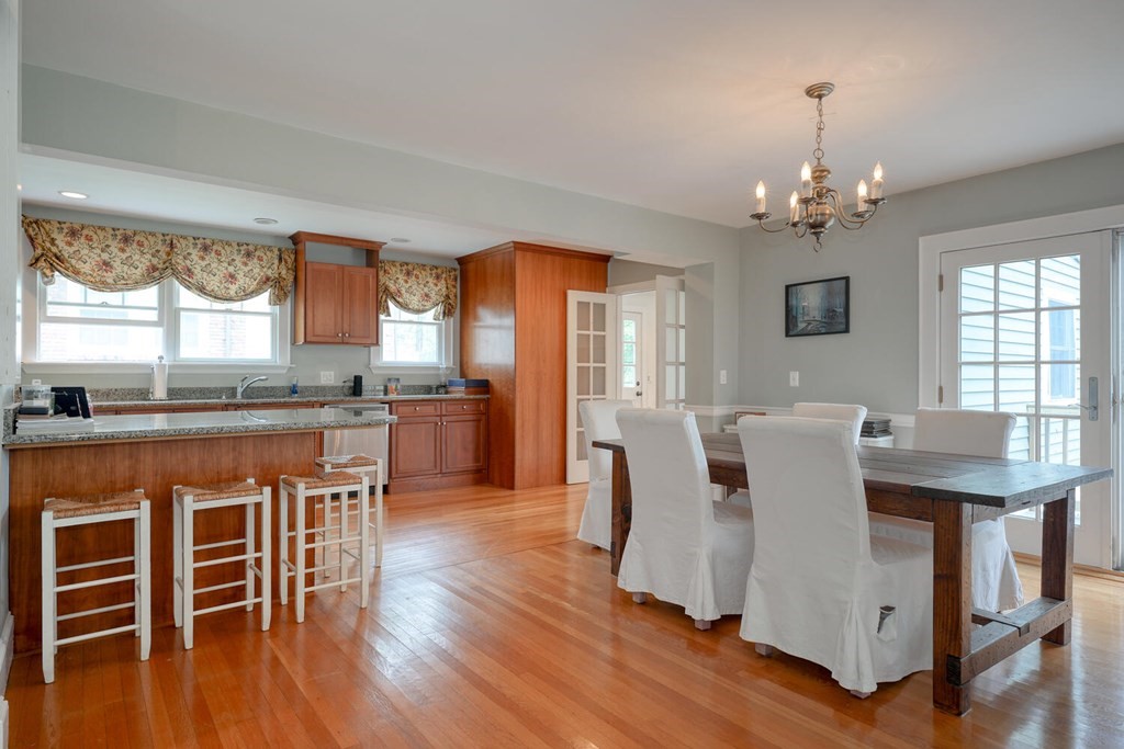 72 Richardson Road Belmont, MA 02478 - Photo 15 of 33 Gallery Image 15