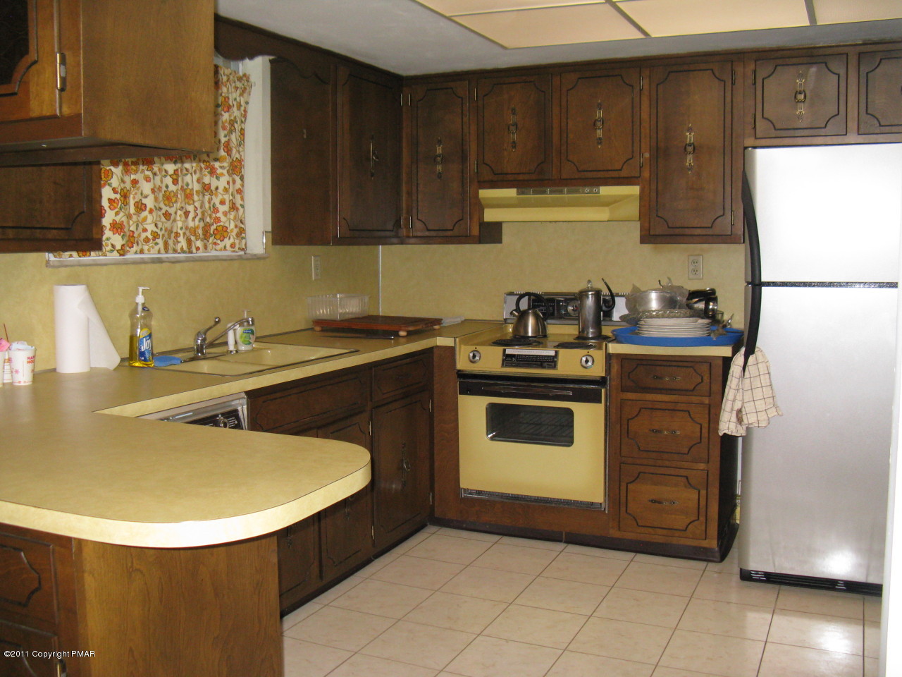 1132 Kilmer Road Tobyhanna, PA 18466 - Photo 5 of 13 kitchen