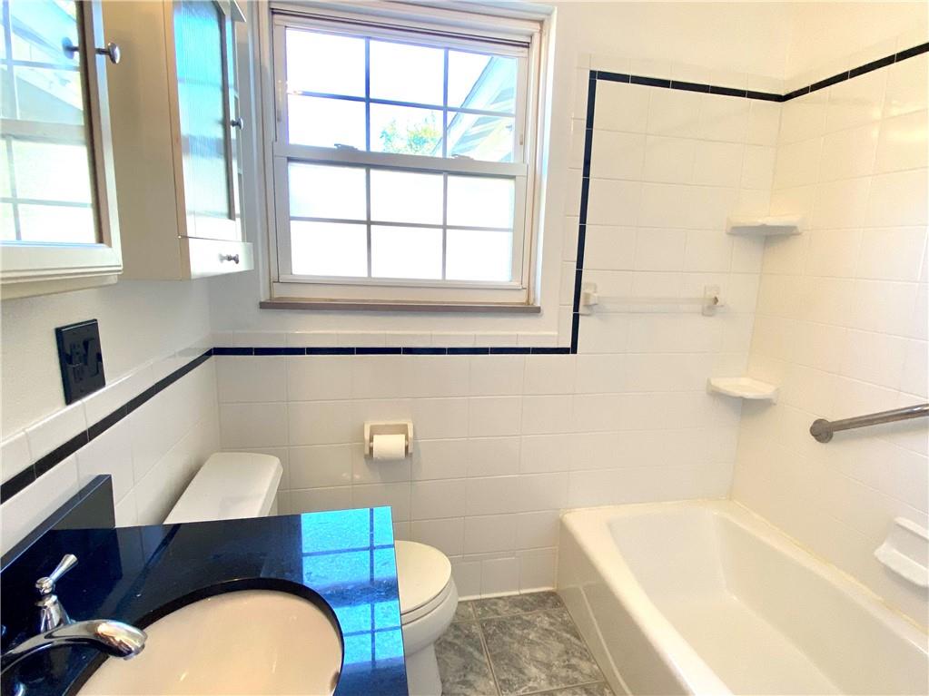 1015 Freeport Road Natrona Heights, PA 15065 - Photo 16 of 26 Gallery Image 16