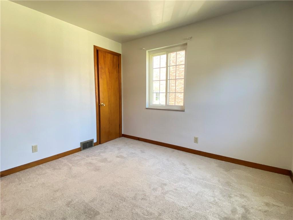 1015 Freeport Road Natrona Heights, PA 15065 - Photo 18 of 26 Gallery Image 18