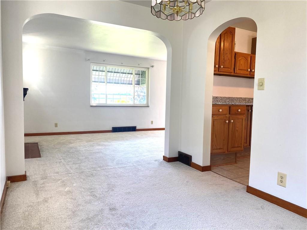 1015 Freeport Road Natrona Heights, PA 15065 - Photo 8 of 26 Gallery Image 8