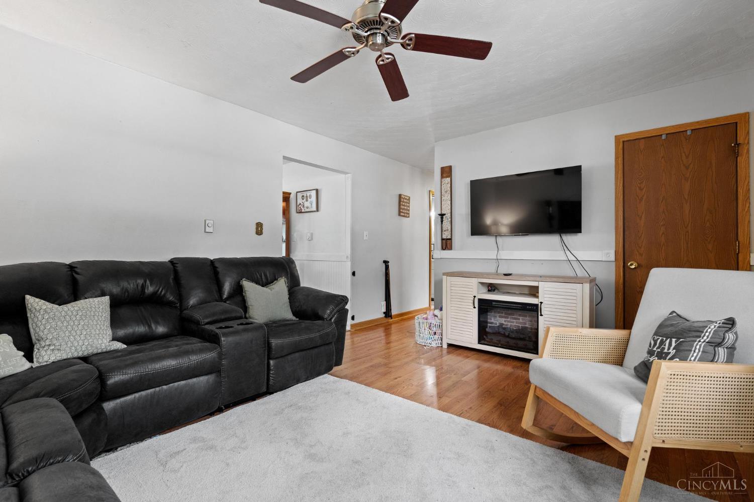 1053 Linhof Road Wilmington, OH 45177 - Photo 4 of 21