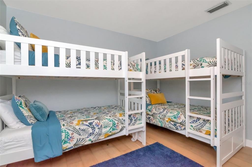 4712 114th Street North St. Petersburg, FL 33708 - Photo 39 of 83