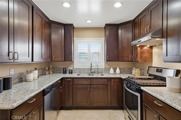 $1,090,000 | 10152 Malinda Lane, Garden Grove, CA 92840