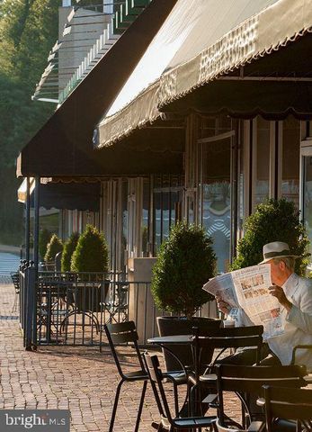 $255,000 | 4201 Cherry Hill Road, Unit 307, Arlington, VA 22207