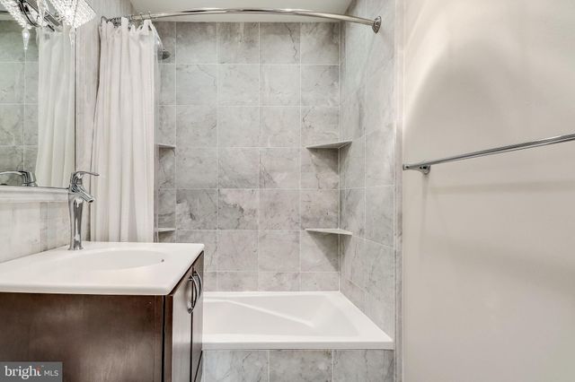 $255,000 | 4201 Cherry Hill Road, Unit 307, Arlington, VA 22207