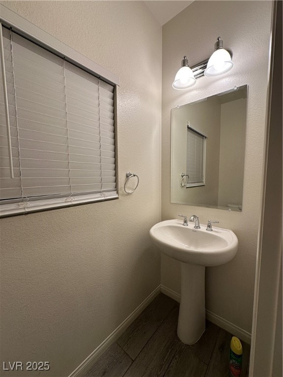 7030 Ghost Hill Street Las Vegas, NV 89118 - Photo 3 of 25