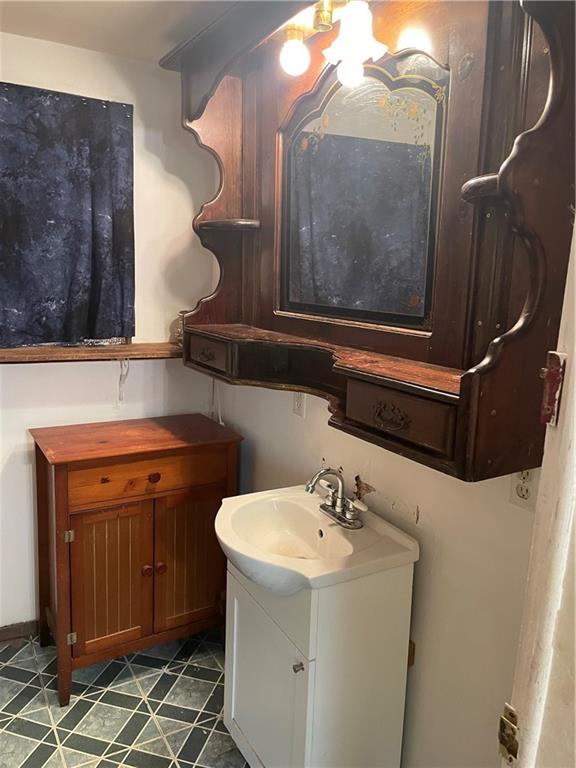 202 Poplar Street Gentry, MO 64453 - Photo 6 of 33