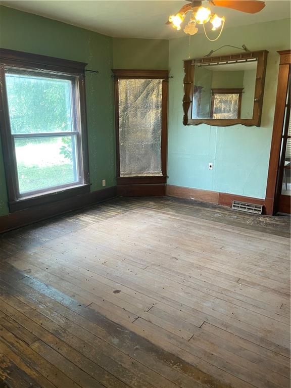 202 Poplar Street Gentry, MO 64453 - Photo 8 of 33