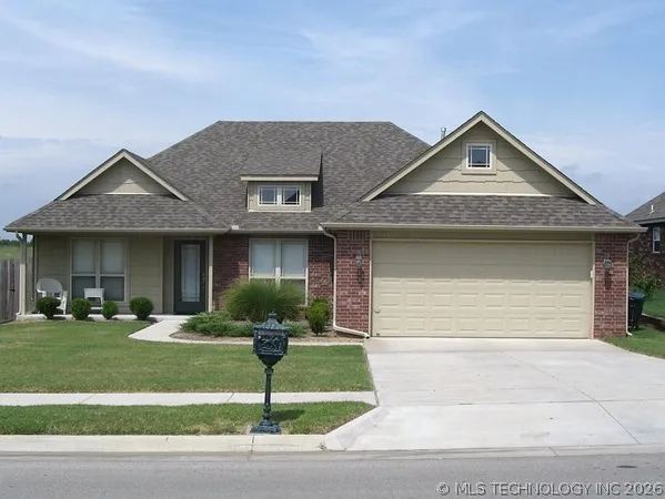 $2,200 | 10005 East 101st Street North, Owasso, OK 74055