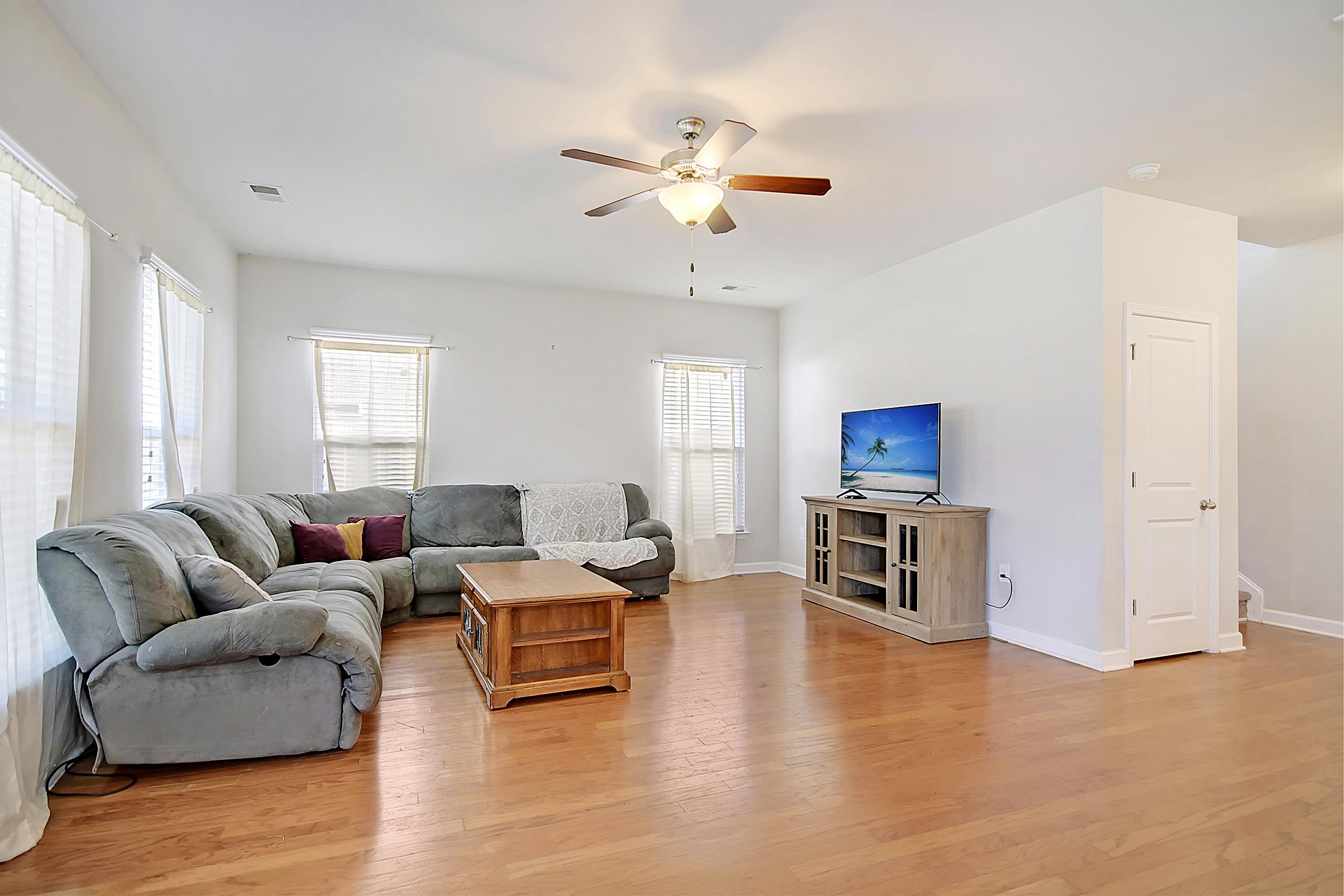 417 Eva Street Moncks Corner, SC 29461 - Photo 6 of 33 CREM_417 Eva_028
