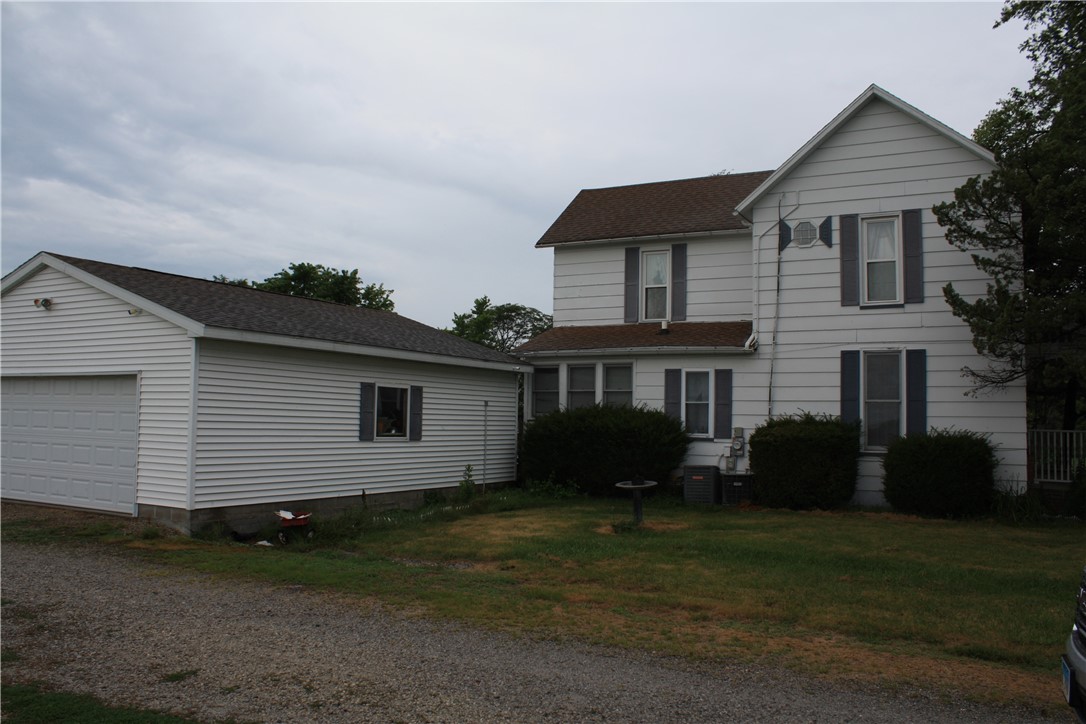 235 East 150 North Road Hammond, IL 61929 - Photo 3 of 26