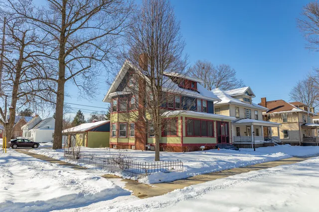 $324,900 | 1312 Michigan Avenue, La Porte, IN 46350