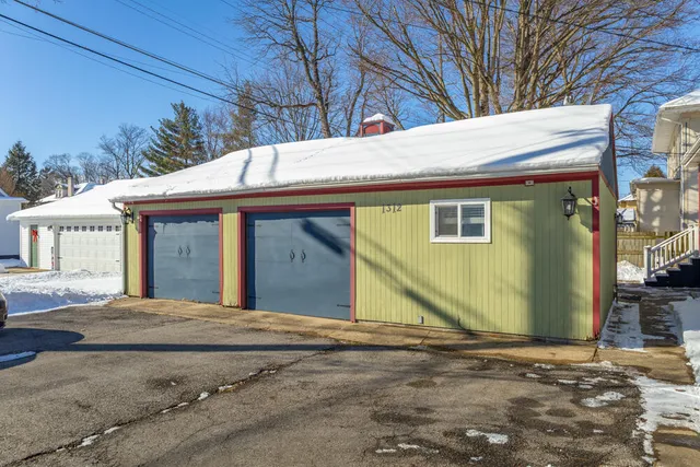 $324,900 | 1312 Michigan Avenue, La Porte, IN 46350