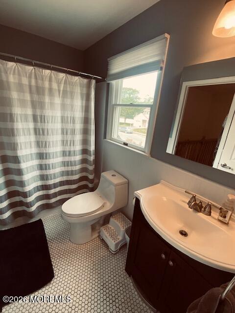 8 Partridge Lane Howell, NJ 07731 - Photo 14 of 23 8 partridge full bathroom
