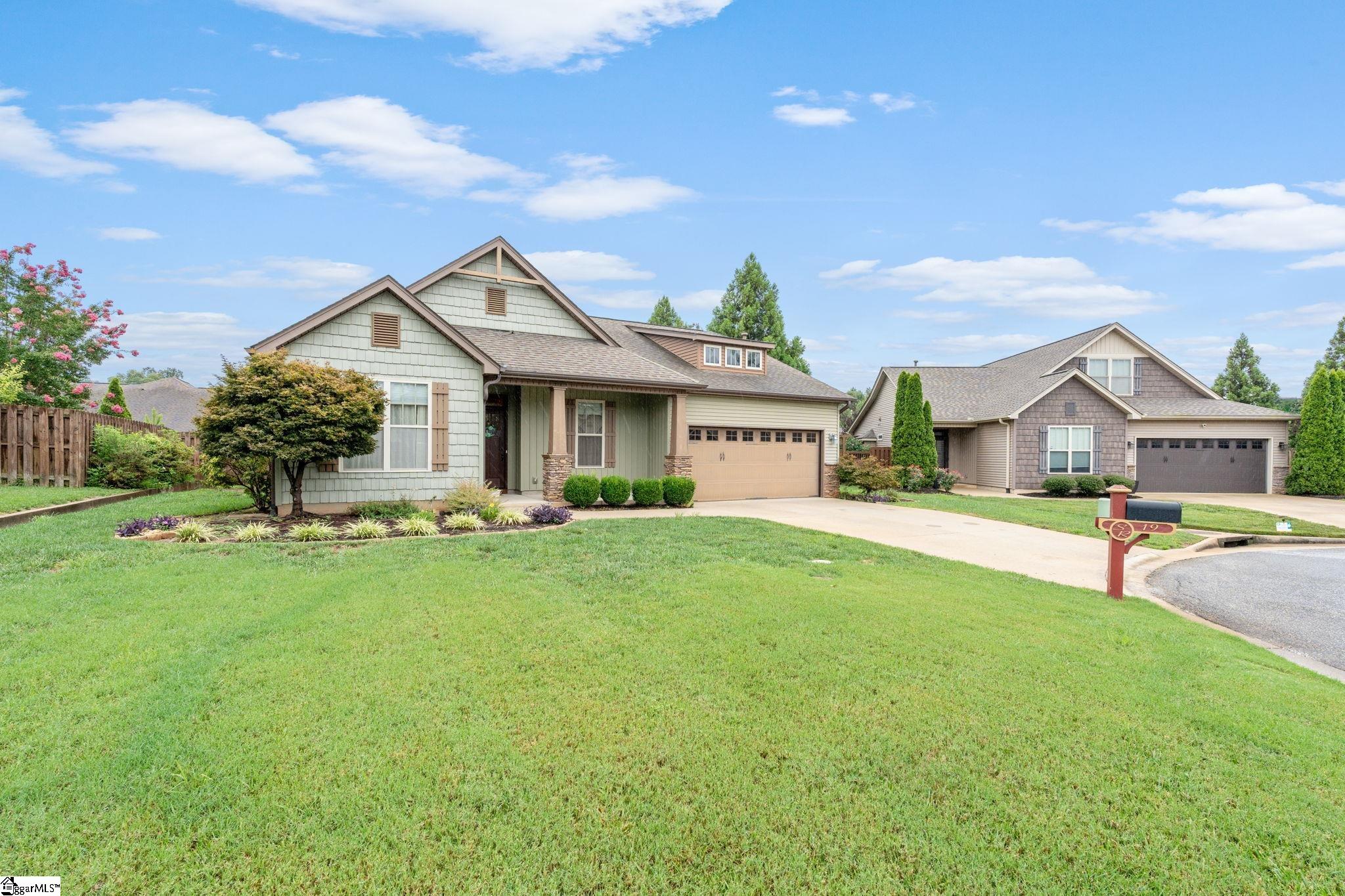 19 Barrier Way Greenville, SC 29607 - Photo 1 of 27 Gallery Image 1