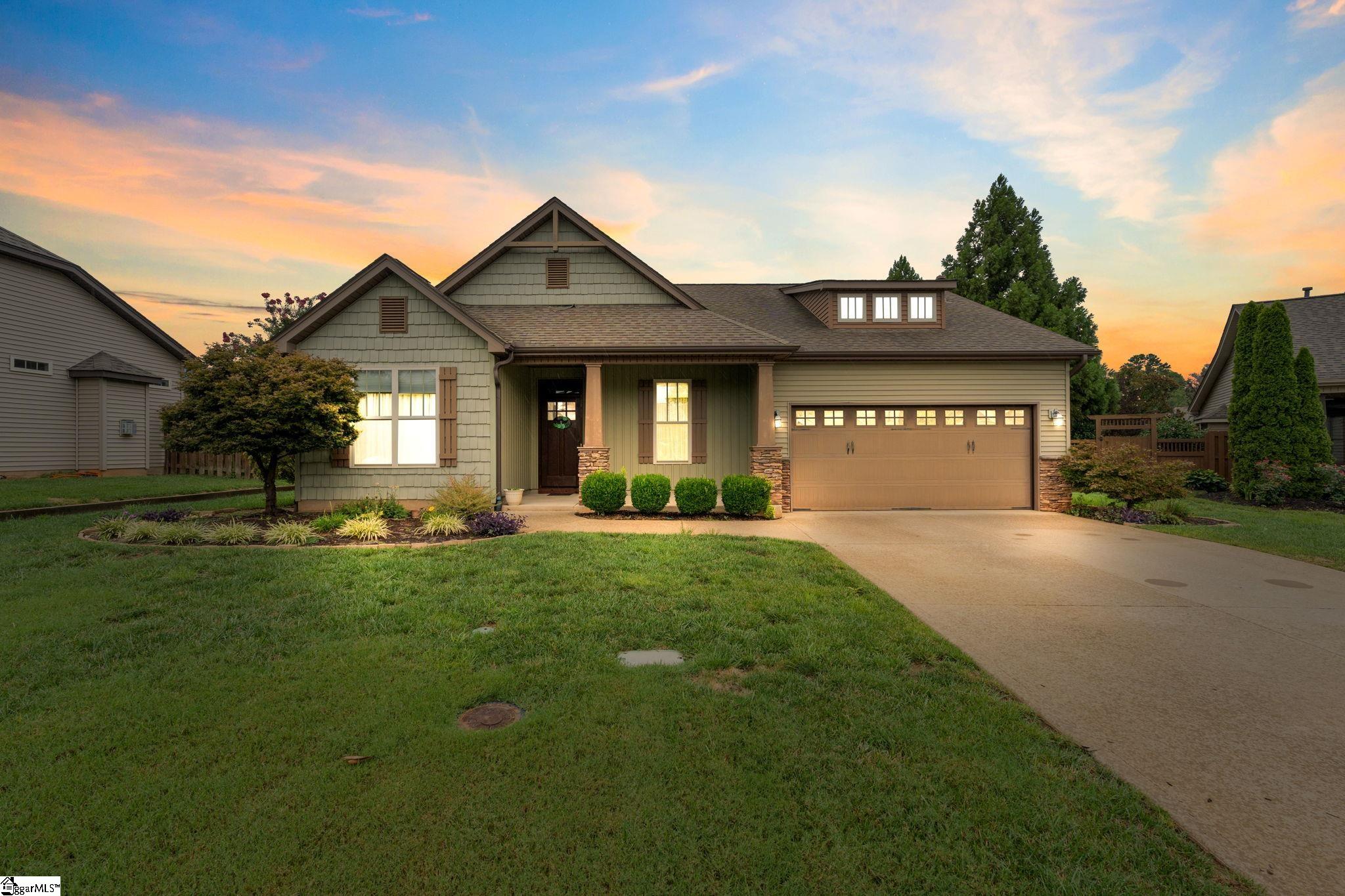 19 Barrier Way Greenville, SC 29607 - Photo 2 of 27 Gallery Image 2